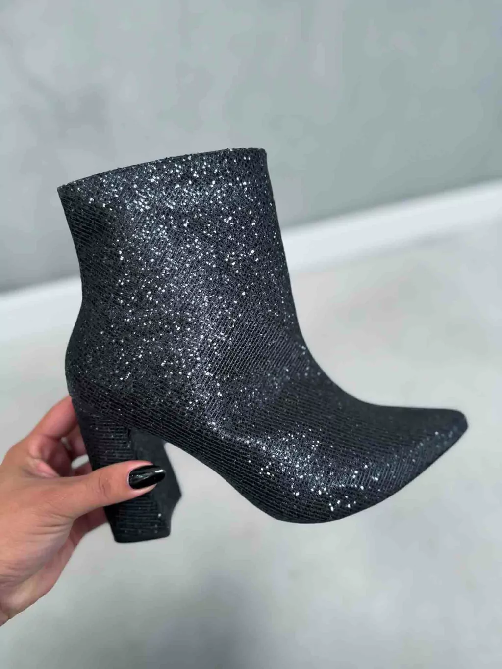 Bota Salto Brilho Lurex Preto