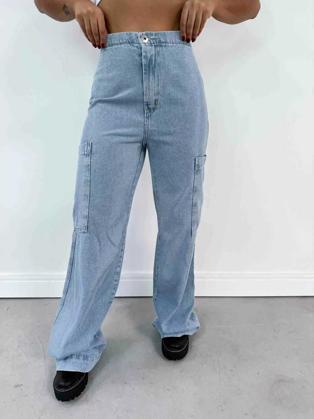 Calça Wide Leg Cargo com Elástico