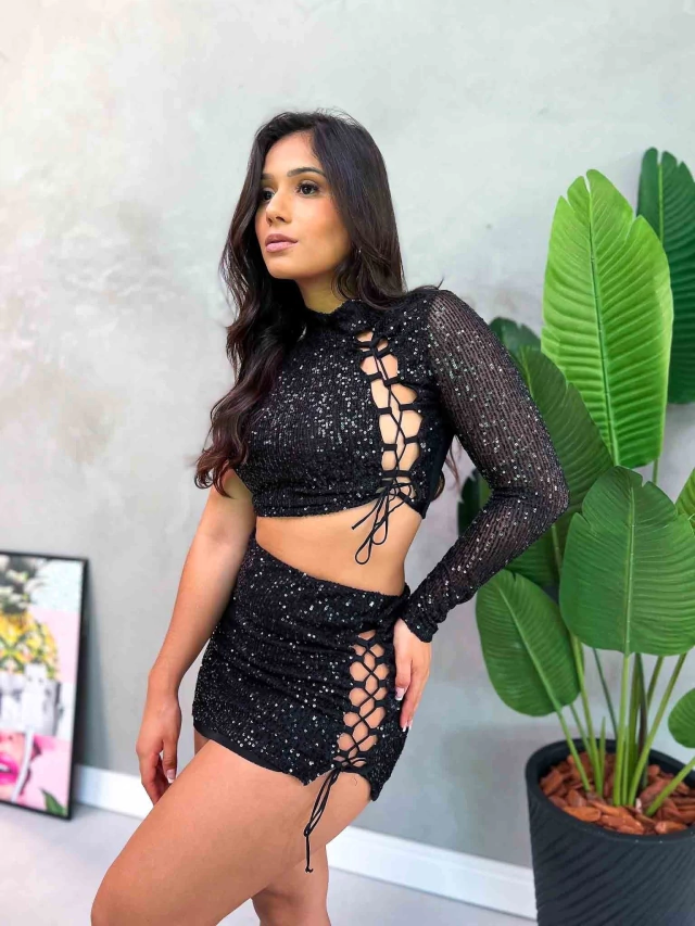 Conjunto Paetê Preto Vazado Lateral