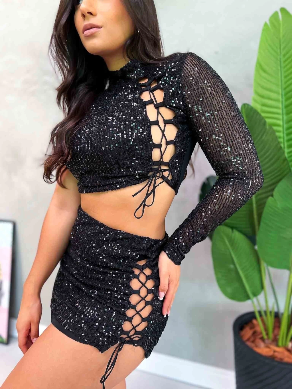 Conjunto Paetê Preto Vazado Lateral