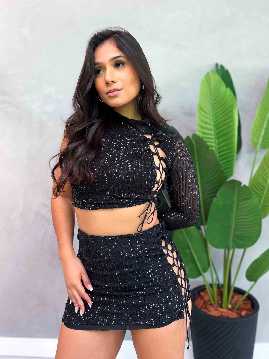 Conjunto Paetê Preto Vazado Lateral