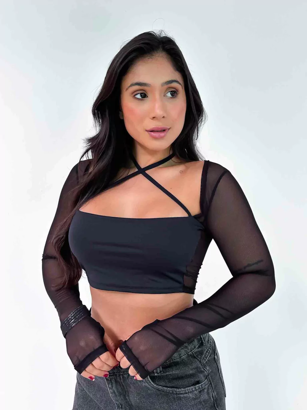 Cropped Manga Longa de Tule Decote X