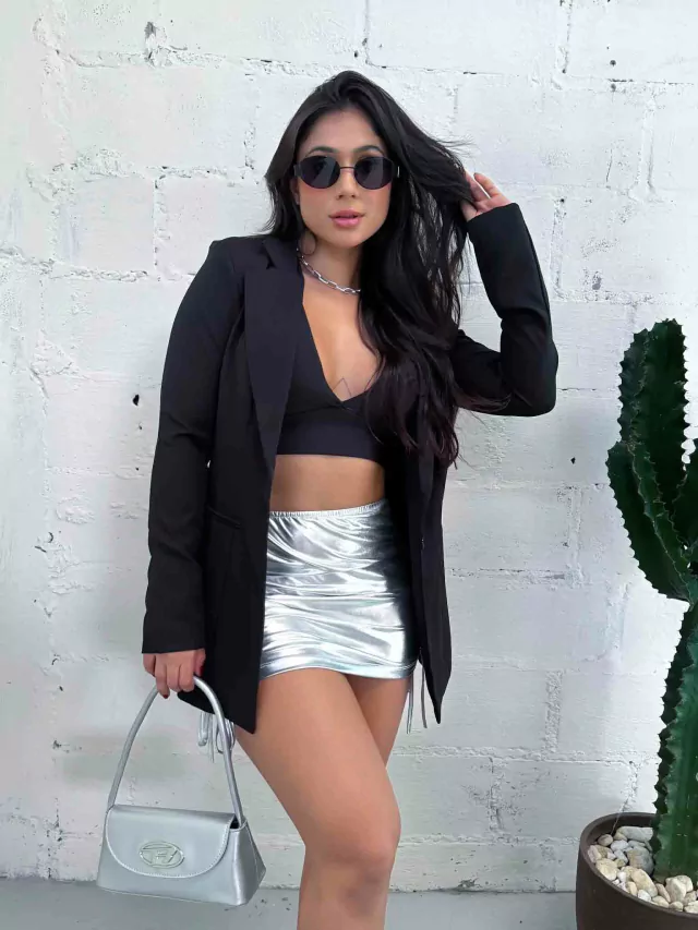 Saia Metalizada Prata com Ajuste