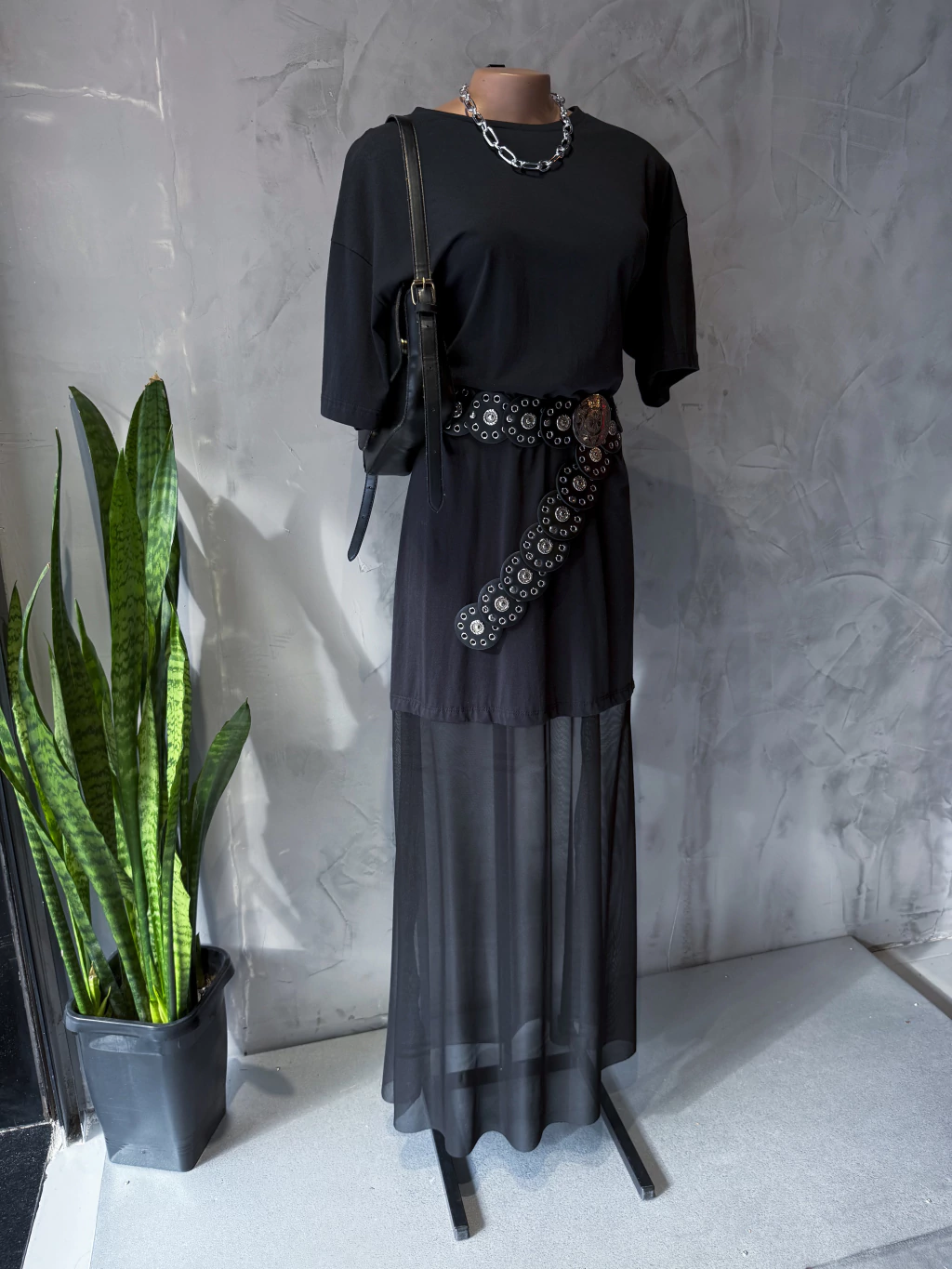 Vestido Blusão com Barra Transparente