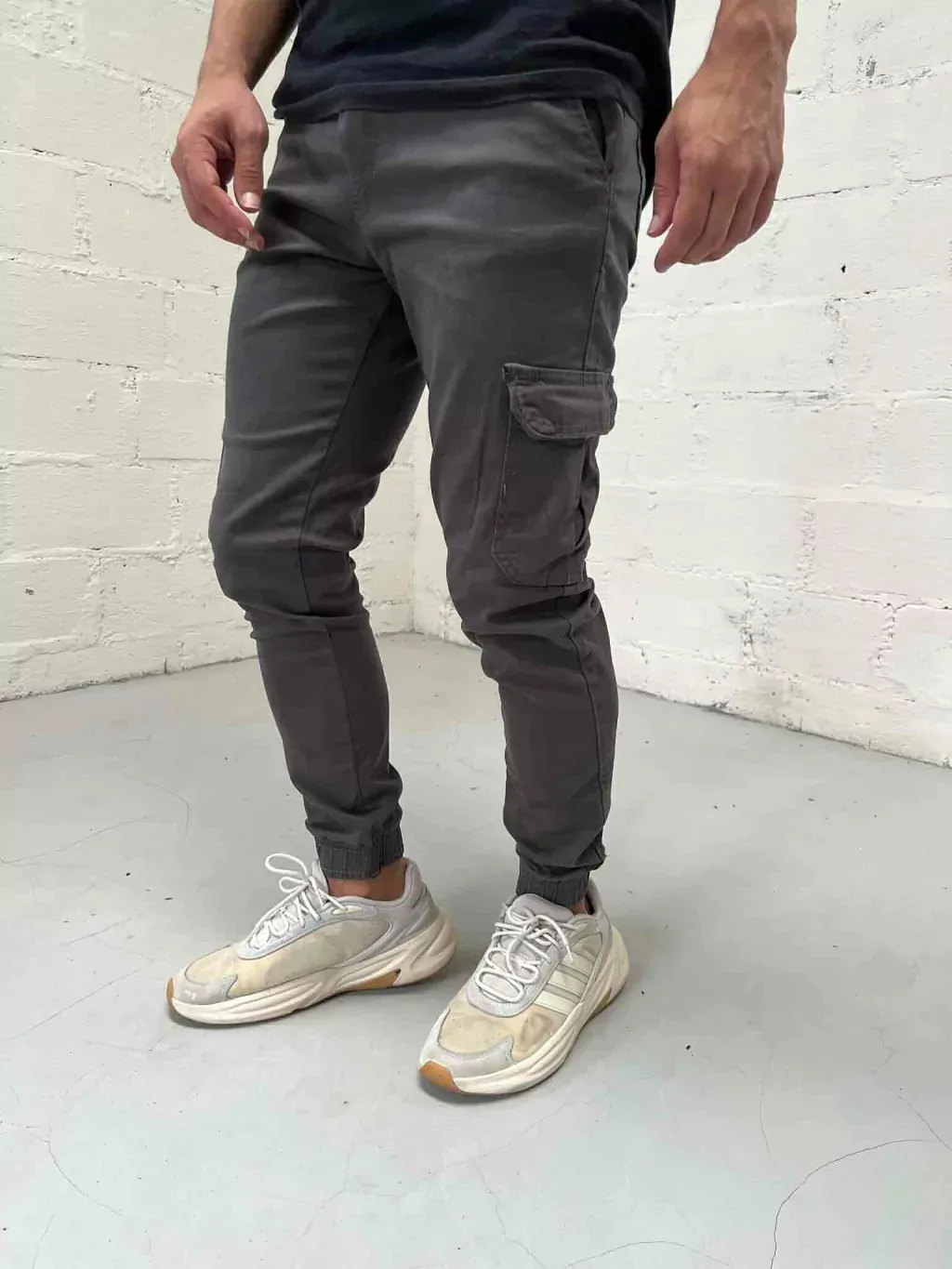 Calça Jogger Cargo Lisa - Imagem 15