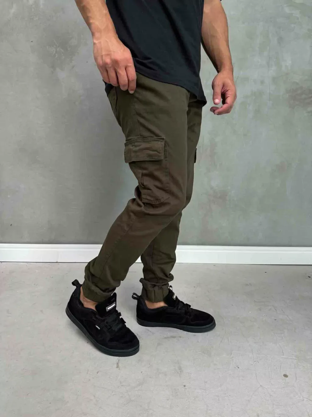 Calça Jogger Cargo Lisa - Imagem 9