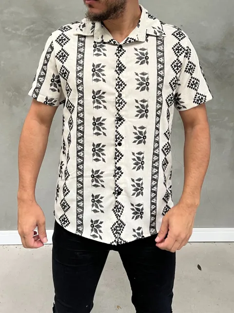 Camisa de Botao Estampas Bordadas Folhagem Tribal