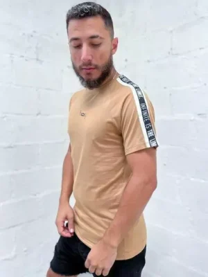 Camiseta Booq Recorte Ombro