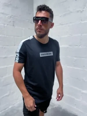 Camiseta Booq Recorte Tactel