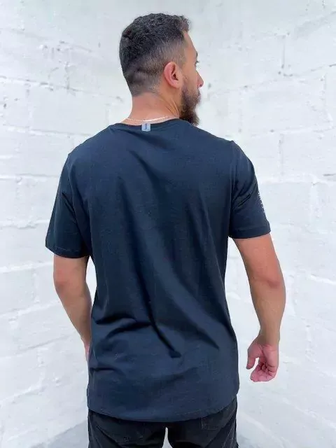 Camiseta Booq com Bolso e Puxador - Imagem 4