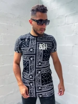 Camiseta Buh Bandana Paisley Preta