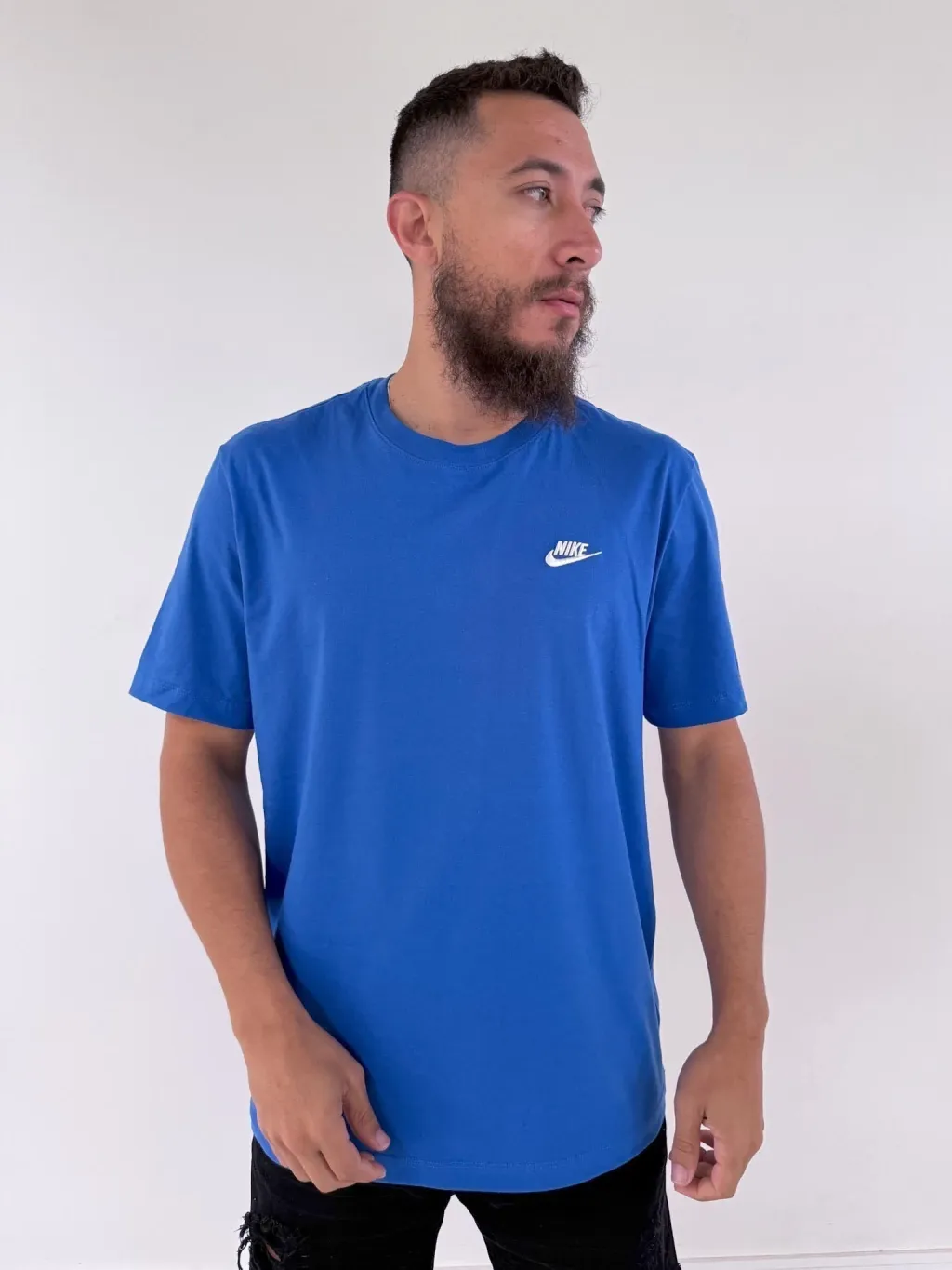 Camiseta Nike Básica Tee Bordado azul