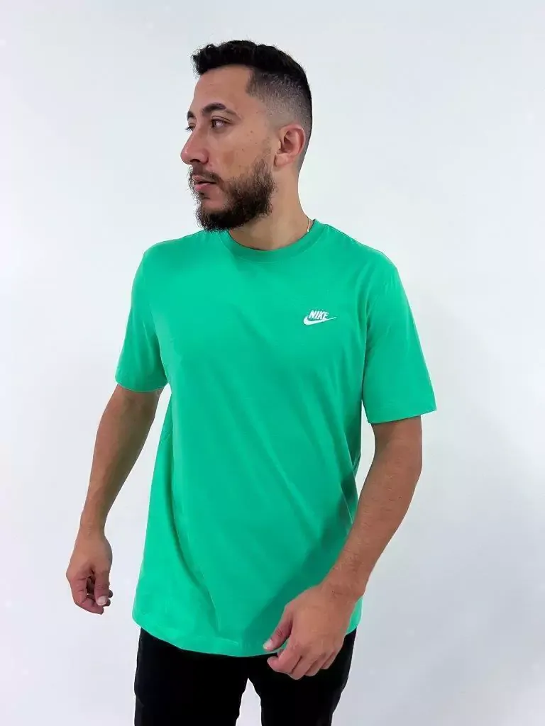 Camiseta Nike Básica Tee Bordado - Imagem 20