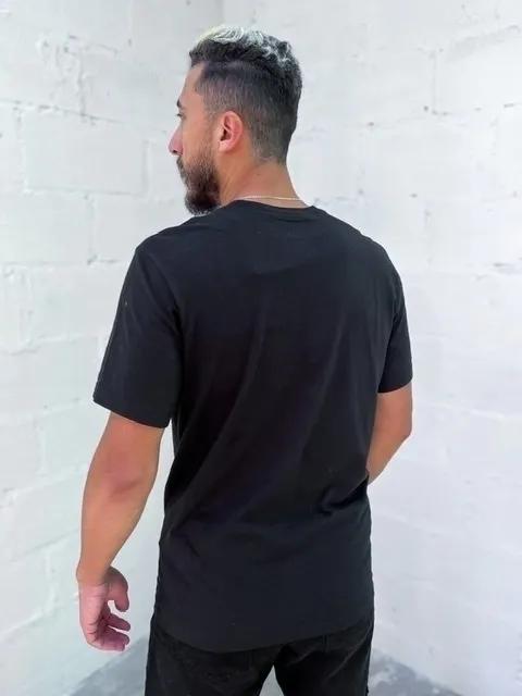 Camiseta Nike Logo Com Contorno - Imagem 6