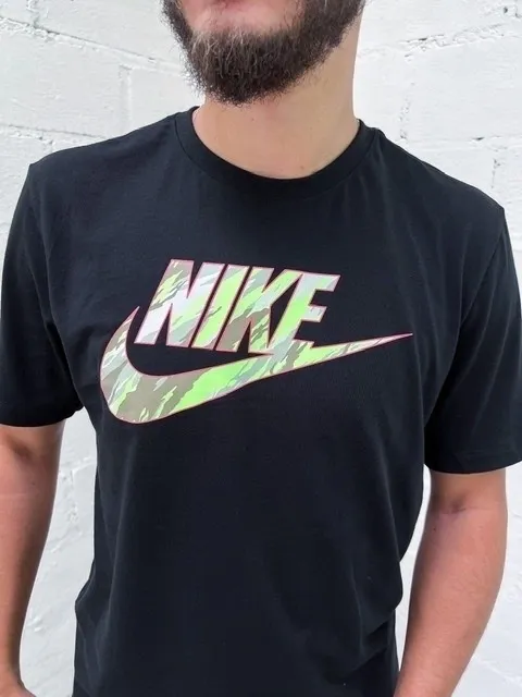 Camiseta Nike Logo Com Contorno - Imagem 5