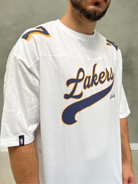 Camiseta Oversize NBA Lakers Yards - Imagem 10