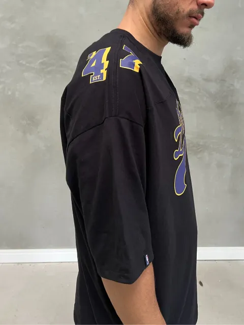 Camiseta Oversize NBA Lakers Yards - Imagem 5