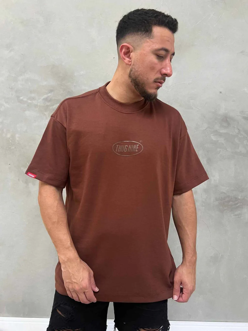 Camiseta Thug Nine Oversize Logo Elipse marrom