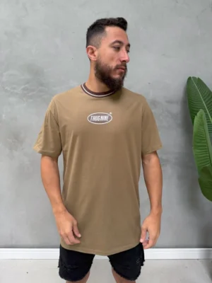 Camiseta Thug Nine Rams gola elastico bege