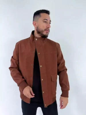 Jaqueta Bomber Couro com Bolsos