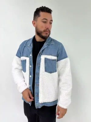 Jaqueta Jeans Clara com Pelo na Parte Inferior Dgn