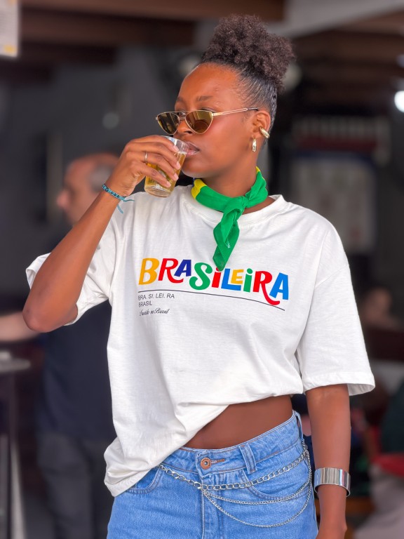 T-Shirt Brasileira Branca Brasil Core Torcedora