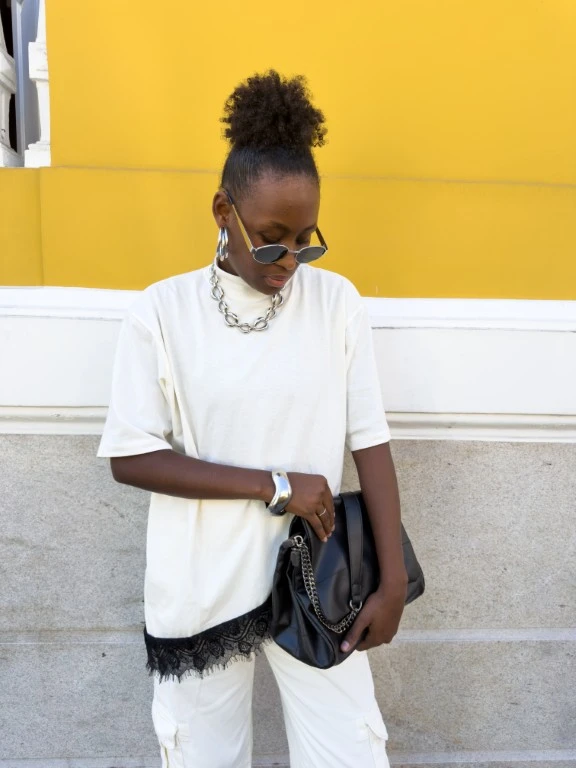 t shirt com renda na barra blusa feminina