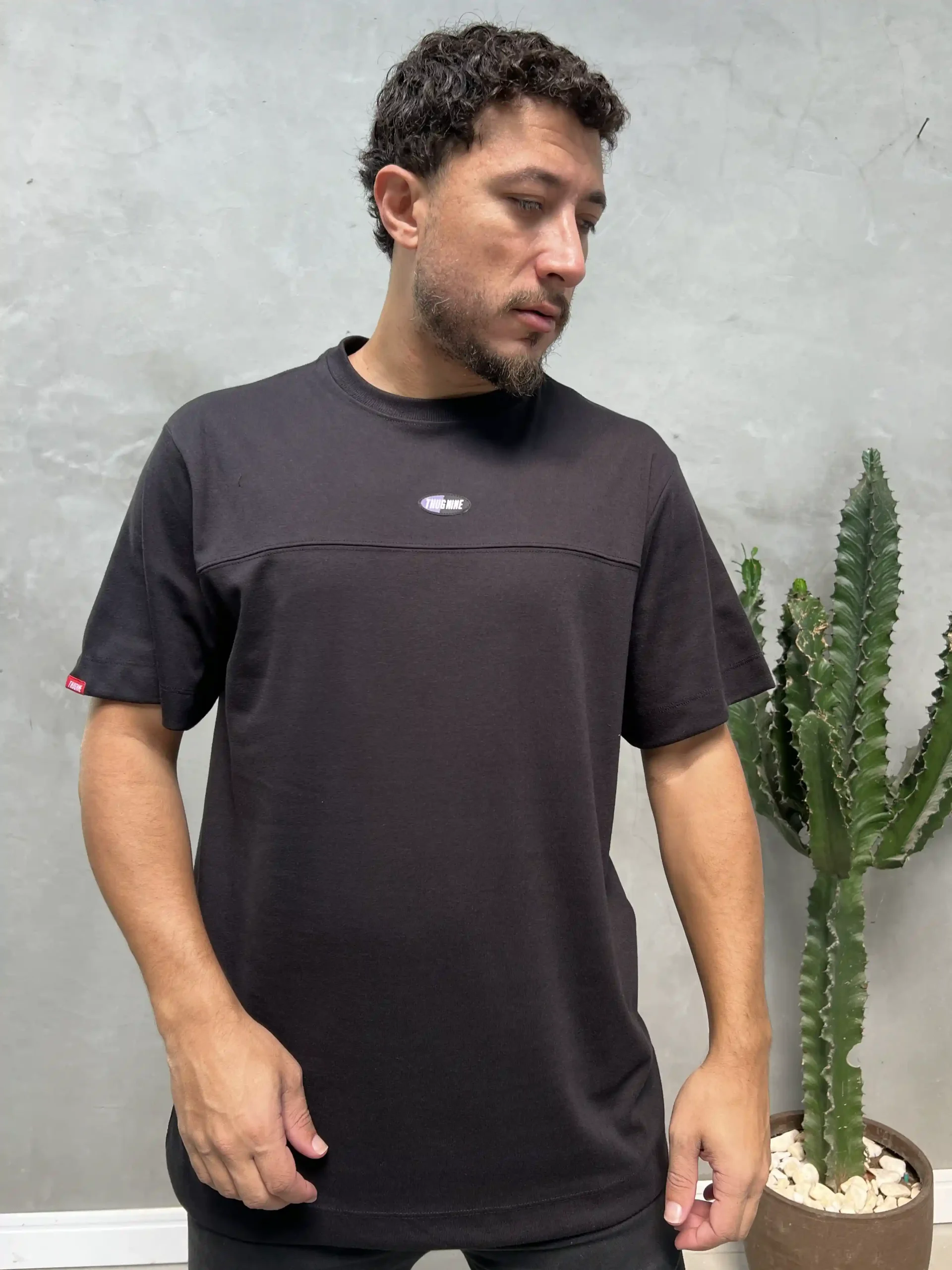 Camiseta Thug Nine Oversize Logo Elipse