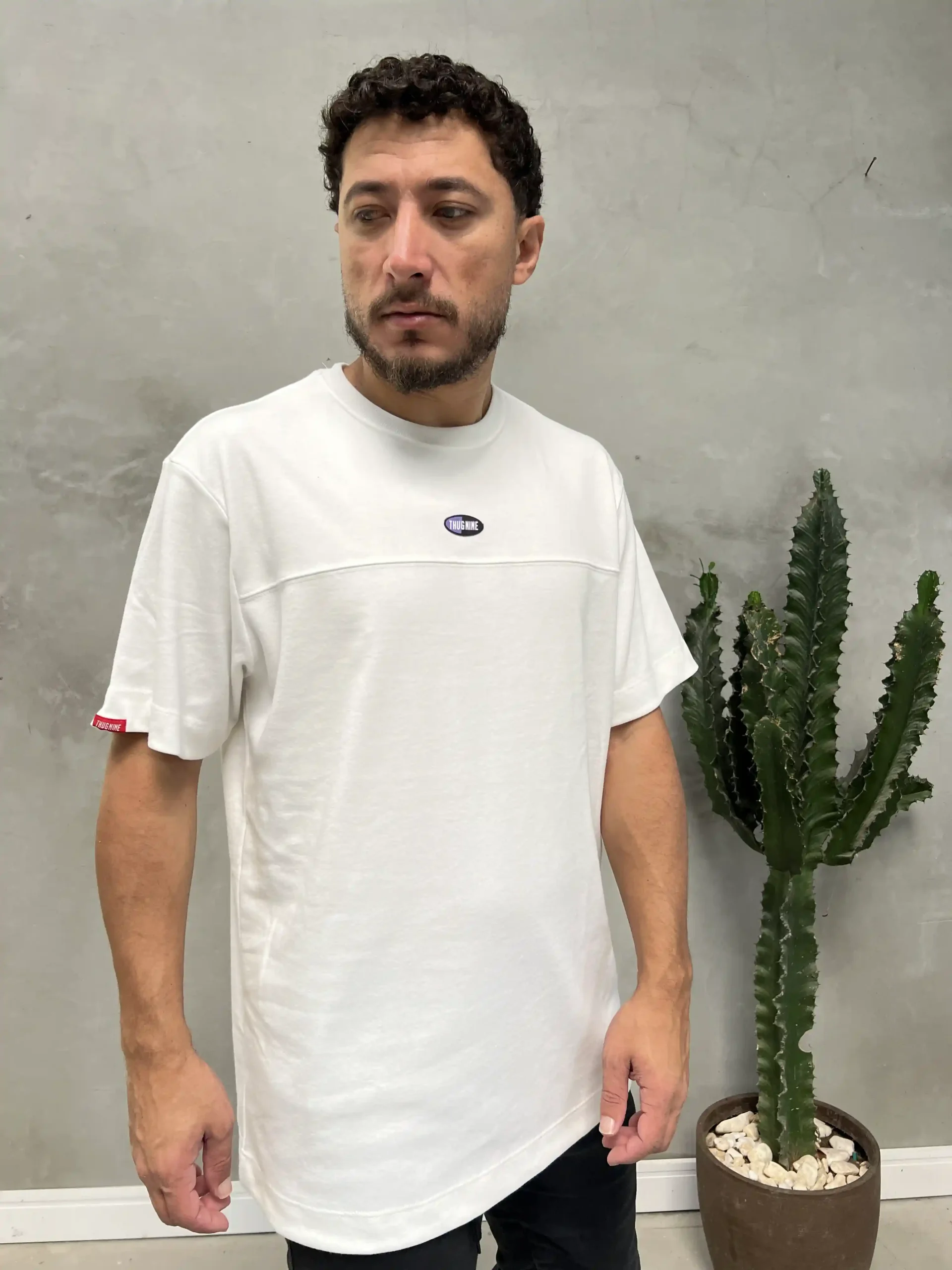 Camiseta Thug Nine Oversize Logo Elipse