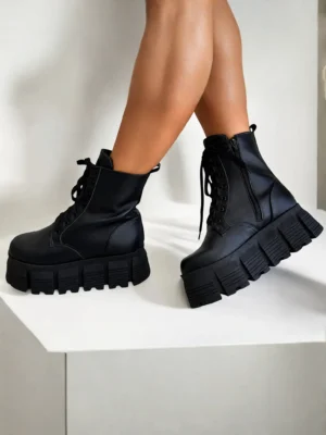 Coturno Plaraforma Tratorado Preto Feminino