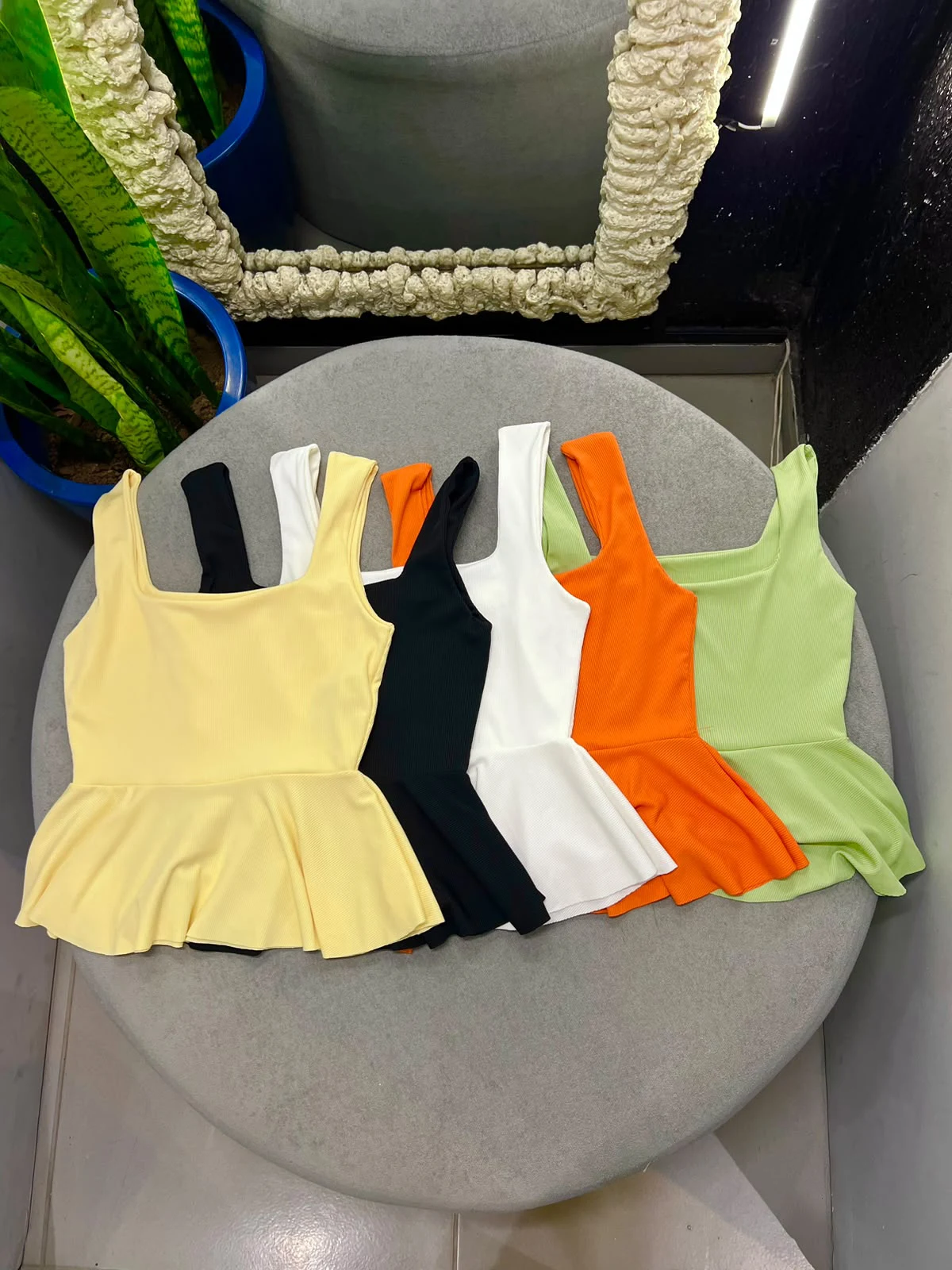 Regata Peplum Canelada